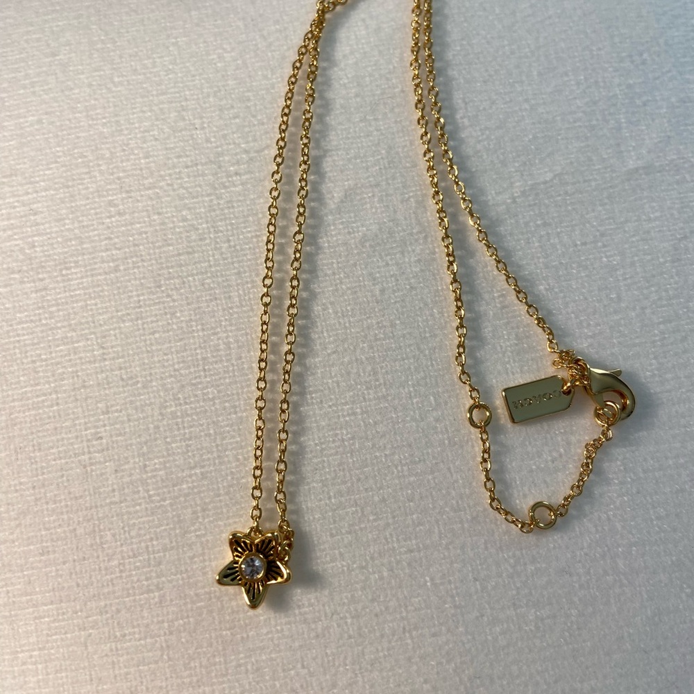 Coach Gold Daisy Flower Pendant Necklace